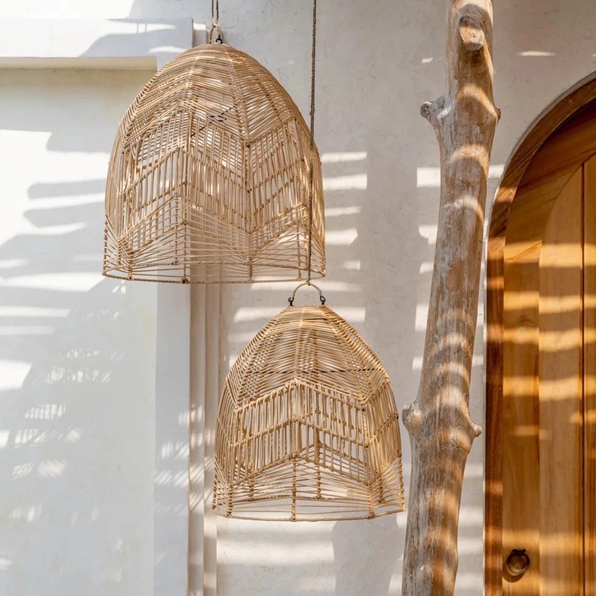lustre extérieur rotin