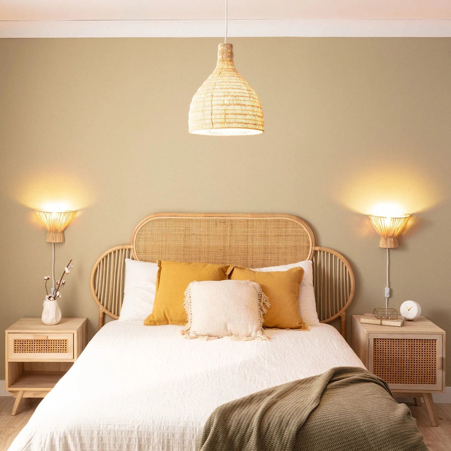 luminaire salon rotin